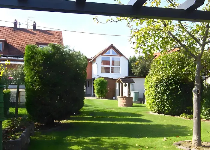 Au Petit Ruisseau Frühstückspension Plobsheim